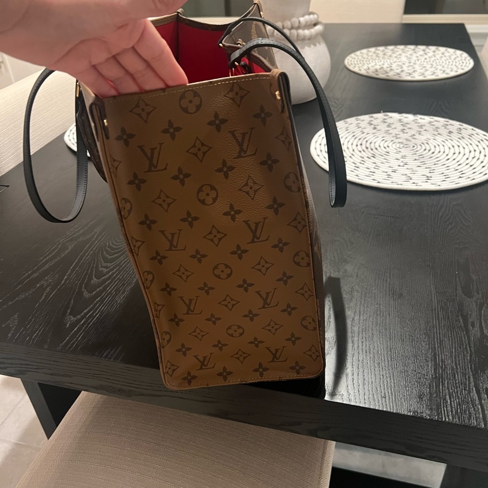 Louis Vuitton onthego gm - Picture 6 of 8